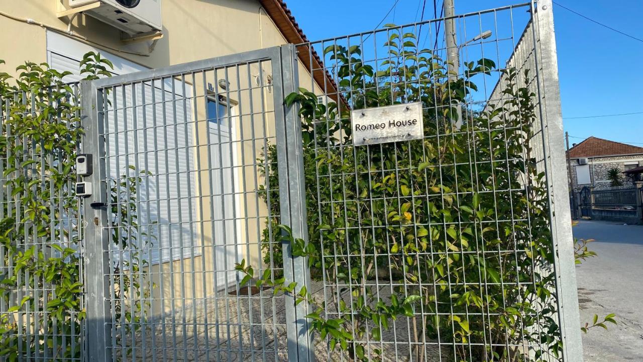 Patras Romeο House Apartment Luaran gambar